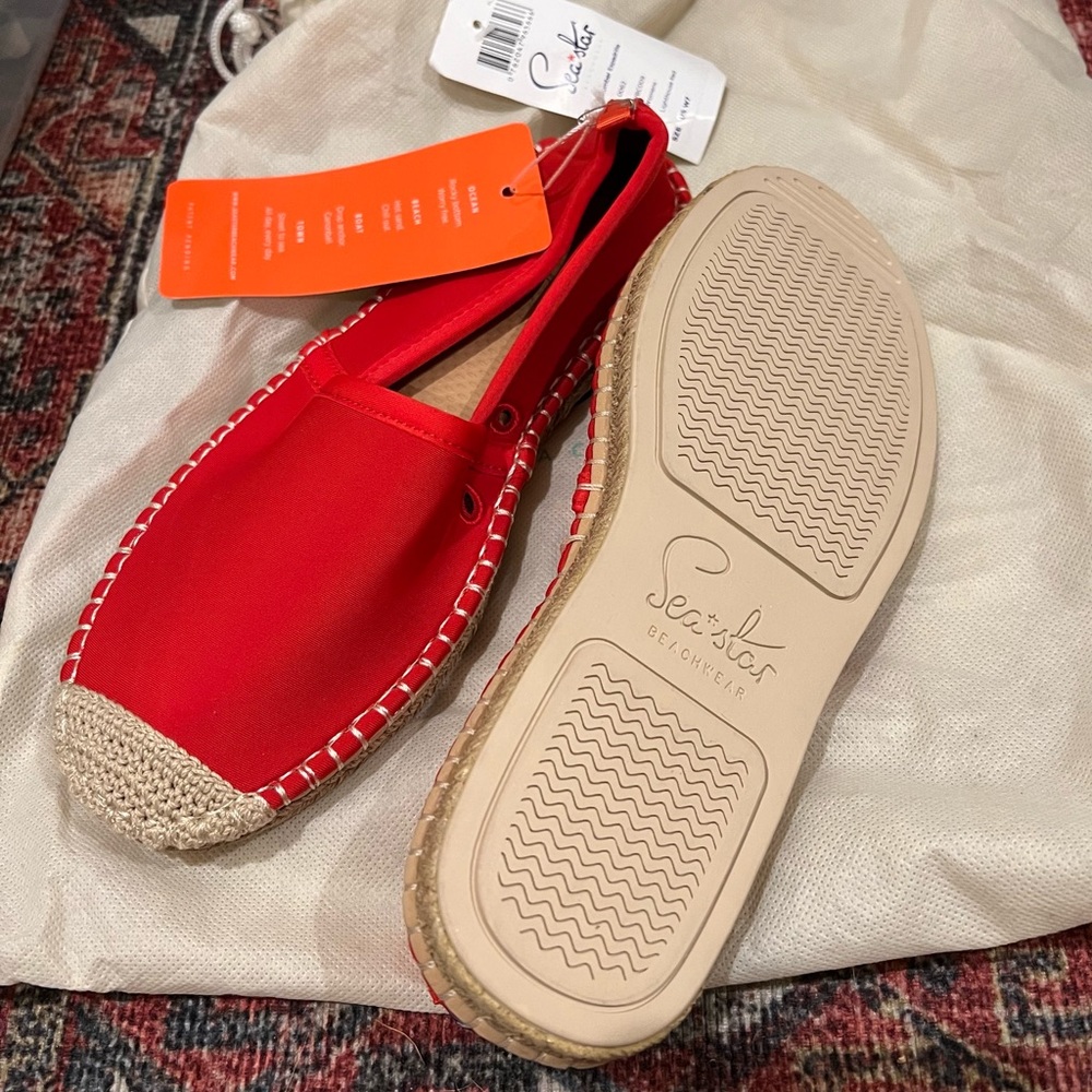 SeaStar Beachcomber Espadrille Lighthouse Red. NWT size 7